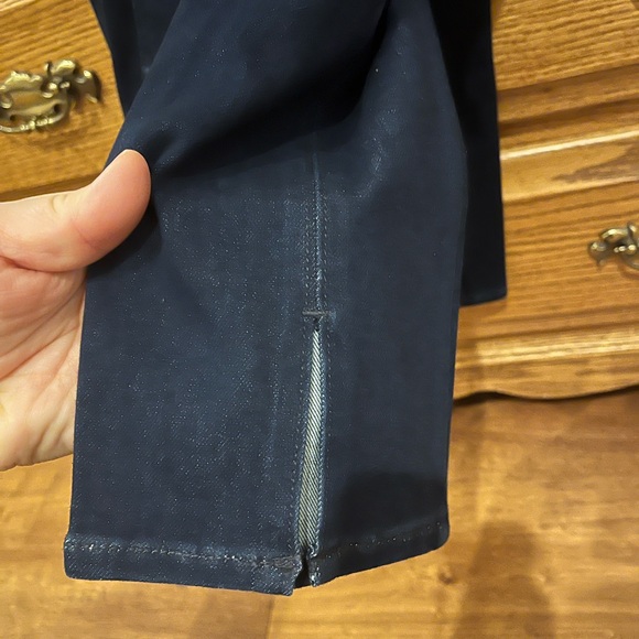 Beautiful Chicos pull on jeggings nwt.  Size 8R - Picture 4 of 4